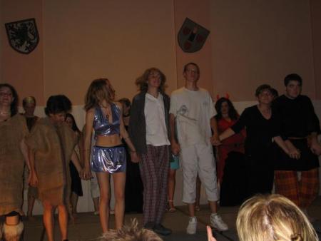 Les adieux et les remerciements