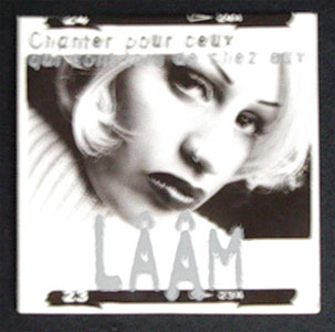 Chanter pour ceux qui sont loin de chez eux